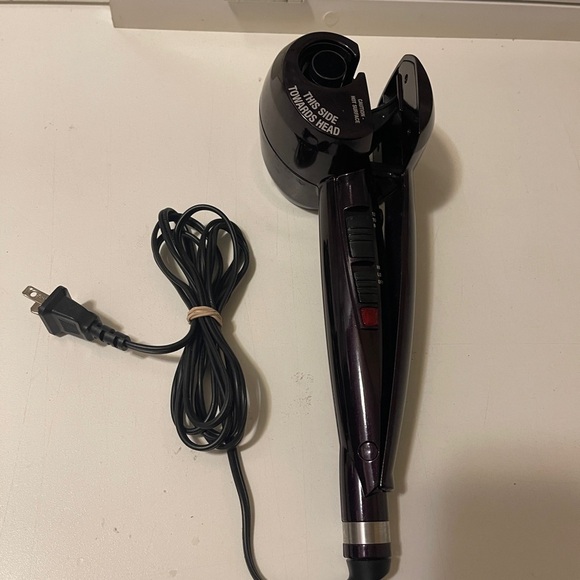 Infiniti Pro by Conair Curl Secrets
Ceramic Curling Iron Tool - Maroon - Picture 5 of 12